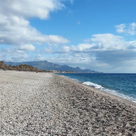 Scariceddu Etna Sea 2 Holiday home Riposto